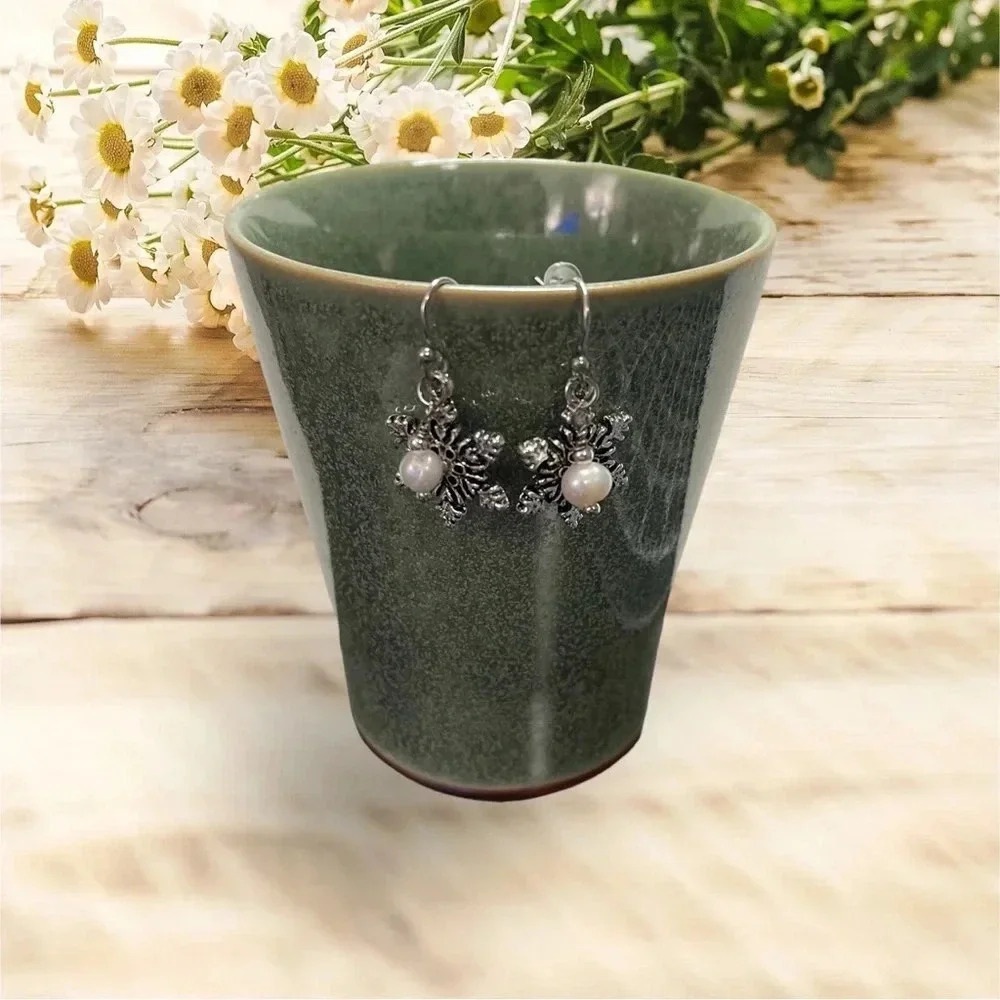 Women’s Pearl Snowflake Earrings